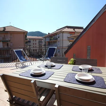 Апартаменты La Casa Al Mare Сестри-Леванте