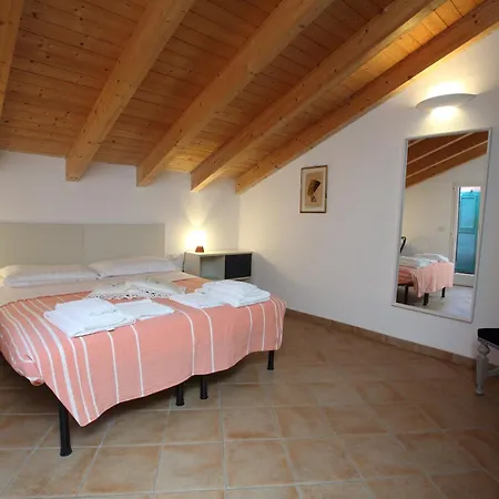 Апартаменты La Casa Al Mare Сестри-Леванте